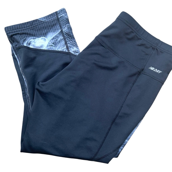 Women’s New Balance Capris Workout Leggings Large - Picture 3 of 7